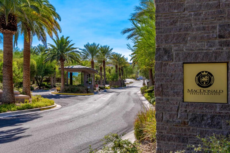 Building Photo - 549 Regents Gate Dr