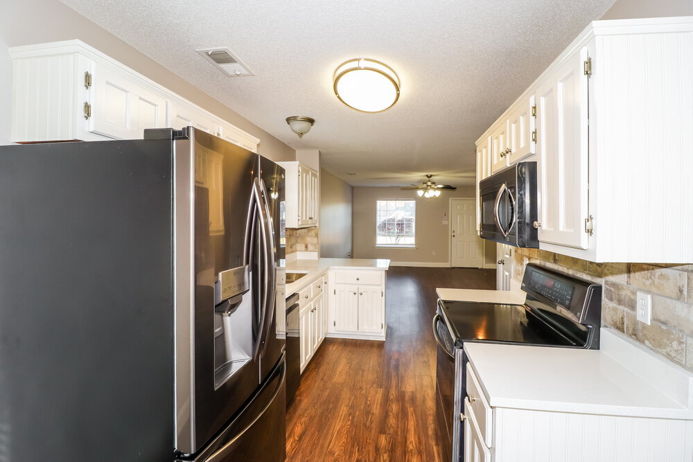 Building Photo - 145 Penny Ln