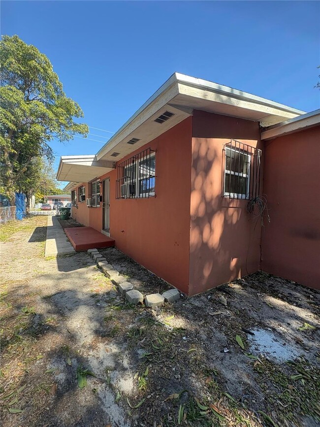 Building Photo - 920 NW 55th Terrace