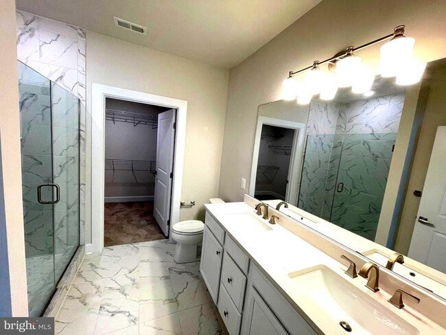 Building Photo - 33789 Freeport Dr