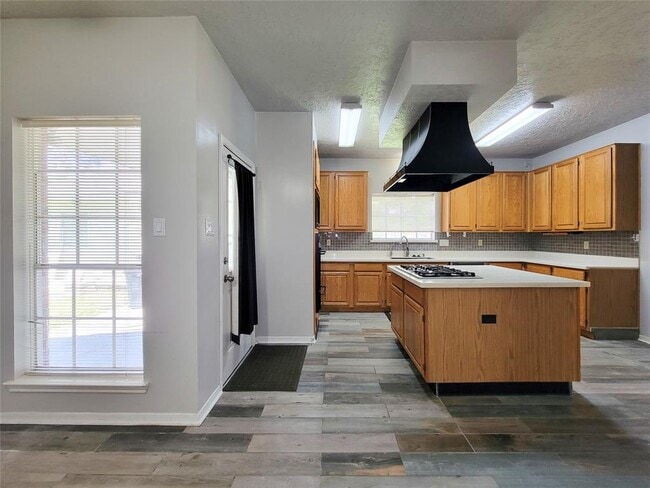 Building Photo - 8502 Canyon Pine Dr