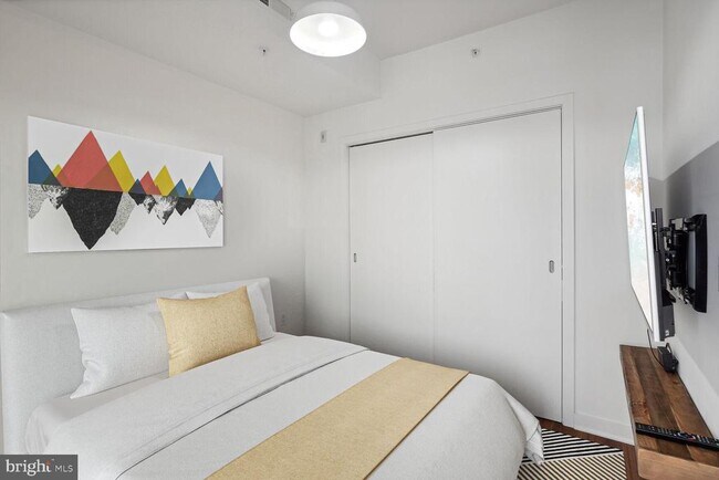 Building Photo - 2030 8th St NW