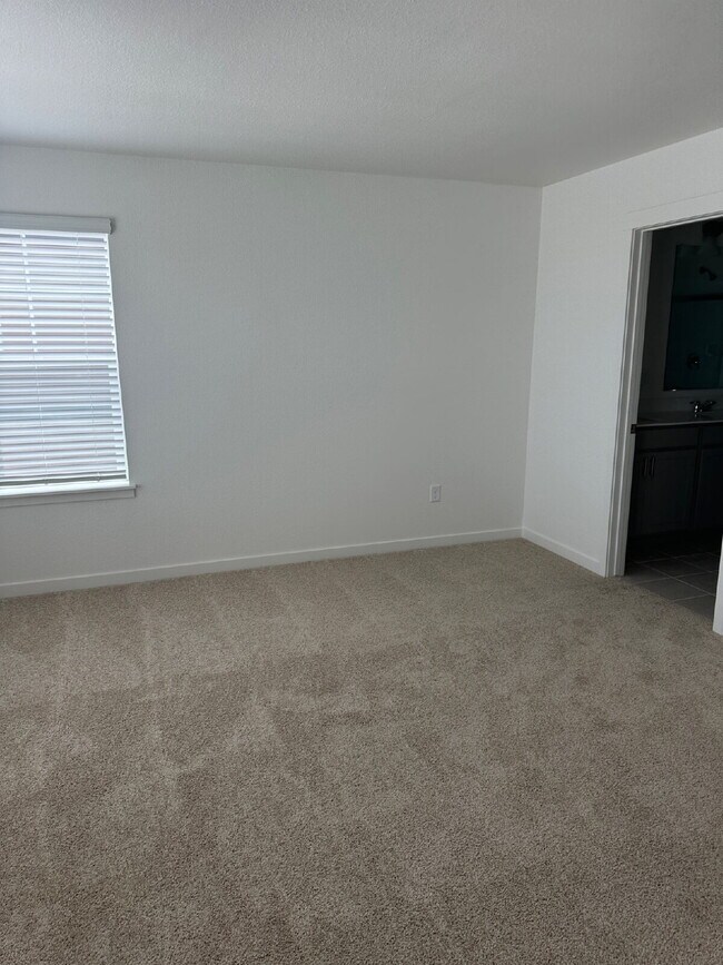 Building Photo - Brand New Beautiful Home in Mead!!!!