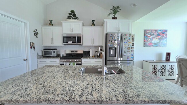Building Photo - 506 Woodside Dr