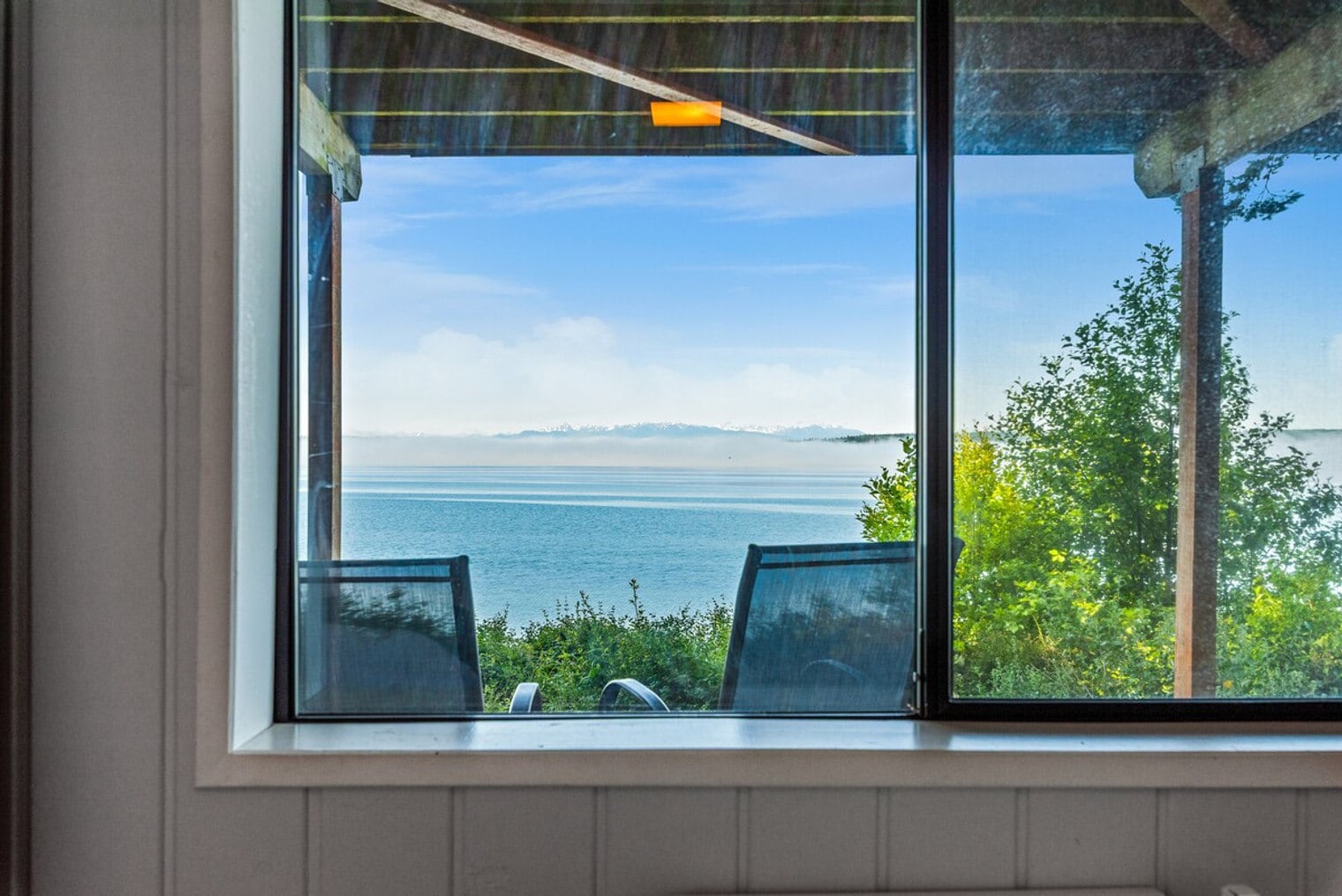 Building Photo - 2038 S Breezy Point Rd