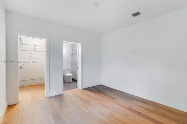 Building Photo - 4301 NW 6th Ave