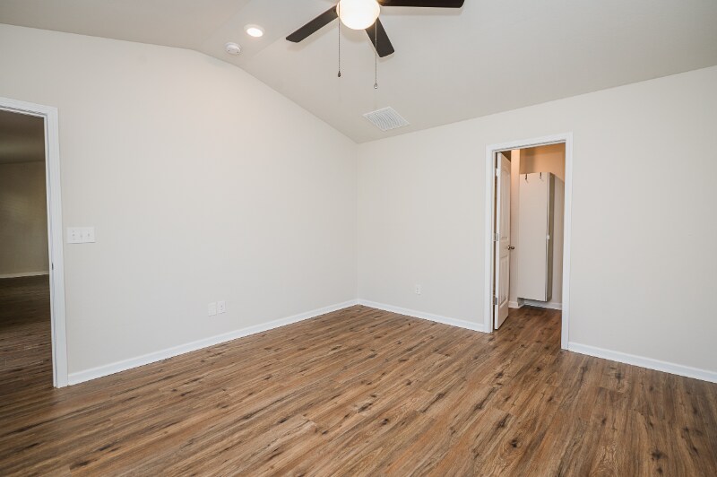 Building Photo - 130 Trailwood Ct