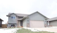 Building Photo - 417 Lien Ave