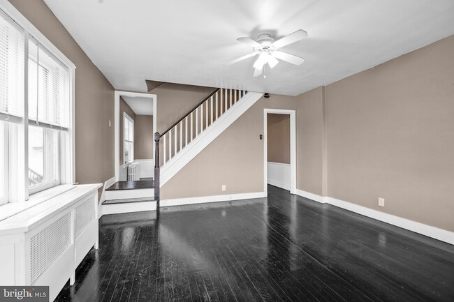 Building Photo - 123 Eastlawn Ave