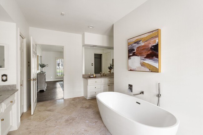 Building Photo - 11739 Wood Ln