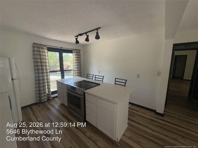 Building Photo - 5646 Blythewood Ln