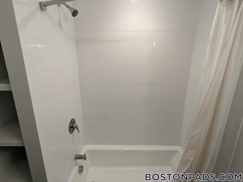 Building Photo - 55 Brighton Ave