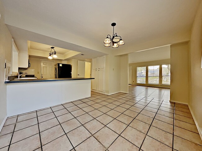 Building Photo - 18007 Autumn Trails Ln