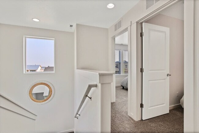 Building Photo - 5643 E Bollo St