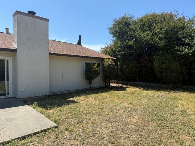 Building Photo - 2766 Applewood Dr