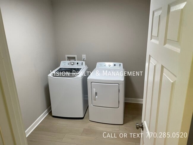 Building Photo - 4125 Flat Shoals Rd