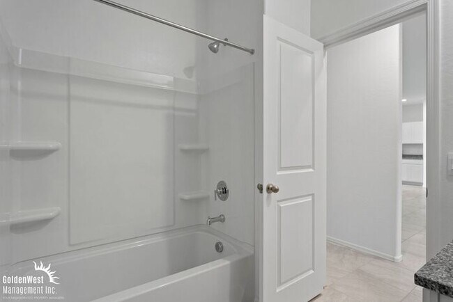 Building Photo - Charming 3Bdm 2Ba Home in Coolidge!