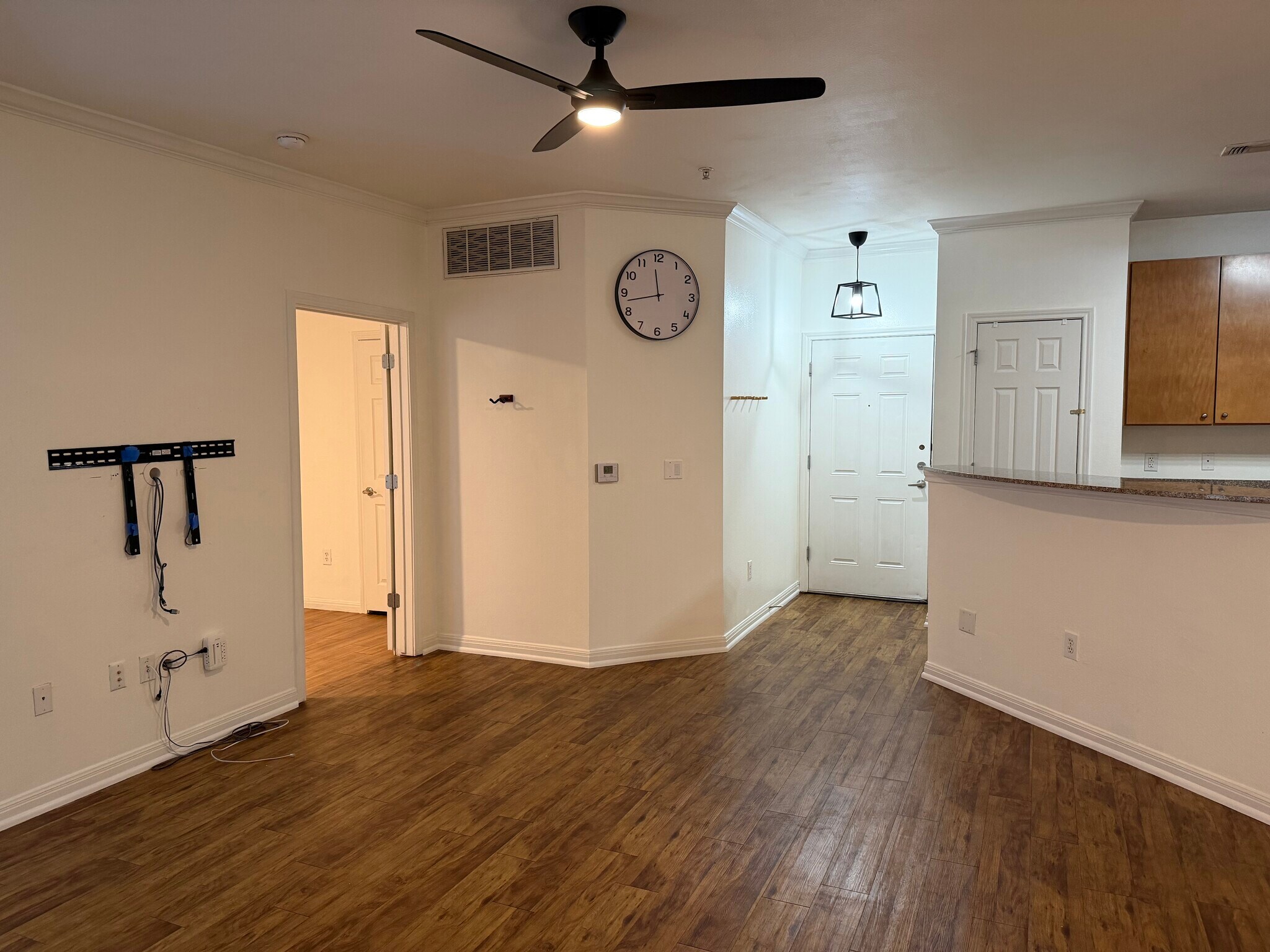 Building Photo - 2502 Leon St