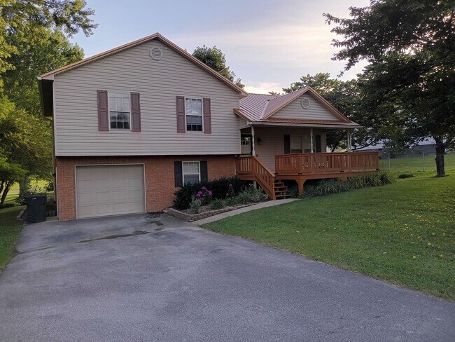 Building Photo - 514 Nunley Dr