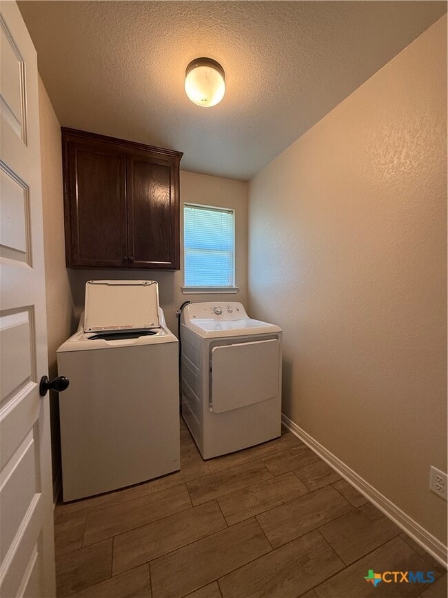 Building Photo - 7702 Blue Nile Dr