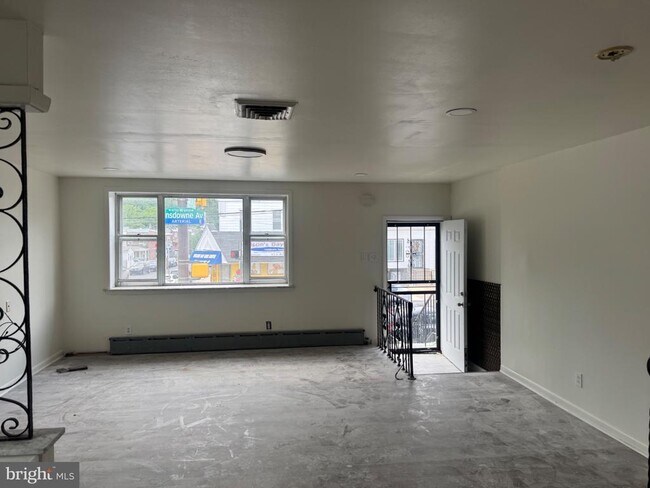 Building Photo - 6648 Lansdowne Ave