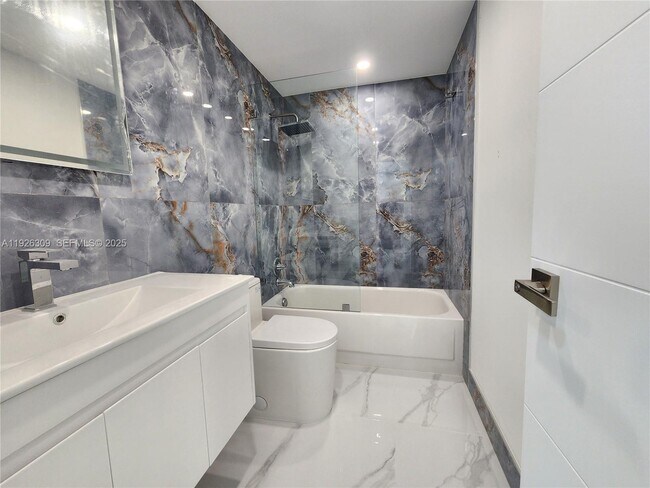 Building Photo - 3505 S Ocean Dr