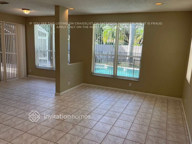 Building Photo - 4132 Trenton Ave