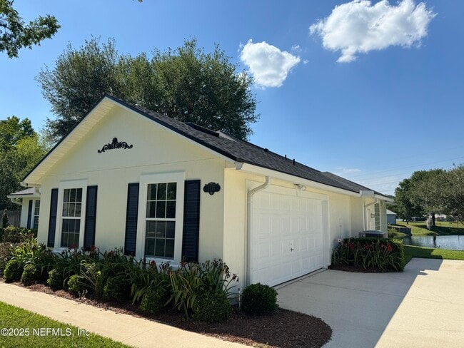 Building Photo - 5539 London Lake Dr W