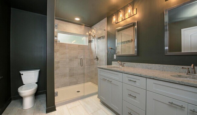 Building Photo - 1455 Franklin Ave