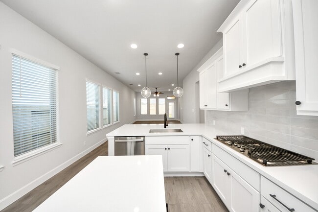 Building Photo - 30934 Evening Skye Dr
