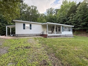 Building Photo - Furnished Home in New Concord
