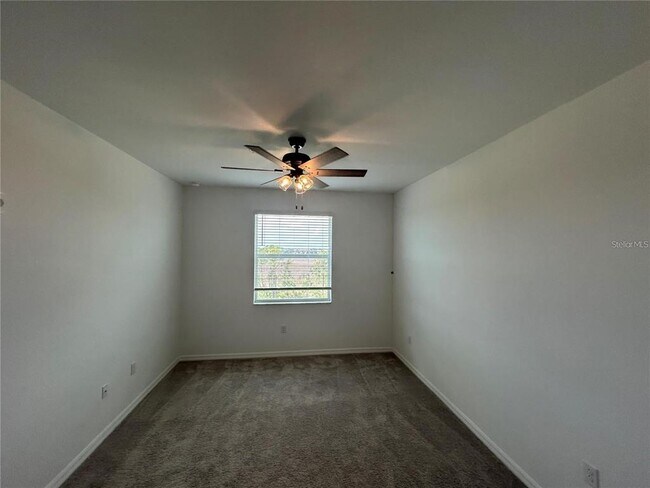 Building Photo - 12240 Wellen Golf St