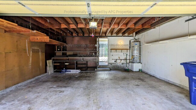 Building Photo - 4800 Daroca Way