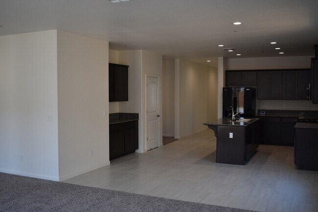 Building Photo - 4751 Irma Dr