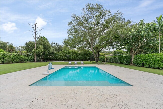 Building Photo - 9301 SW 93rd Ave