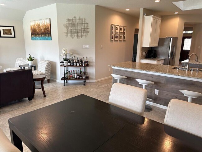 Building Photo - 12531 Lake Portal Dr