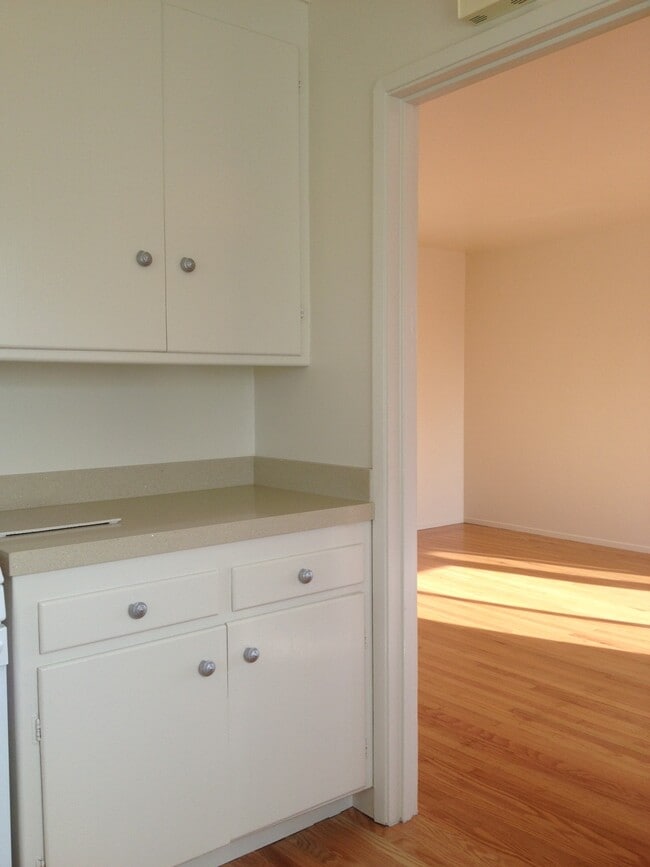 Building Photo - 708 Liberty St