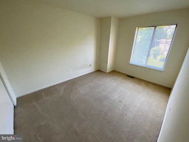 Building Photo - 7820 Muirfield Ct