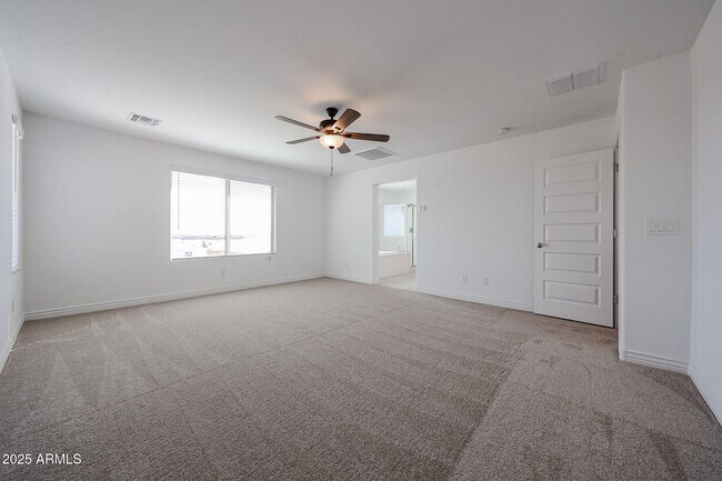 Building Photo - 14807 W Cottontail Ln