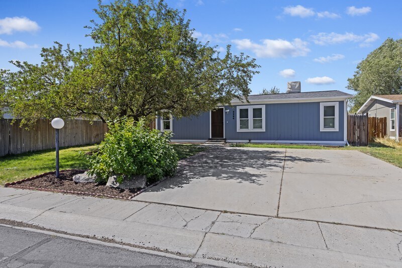 Building Photo - 2986 Jamboree St