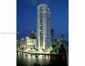 Building Photo - 31 SE 5th St