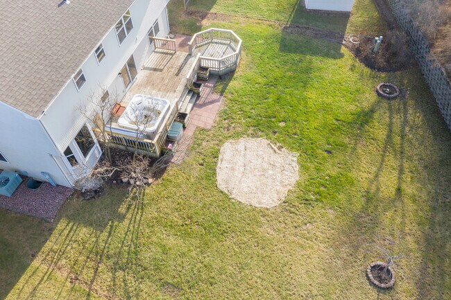 Building Photo - 32804 Bending Creek Road