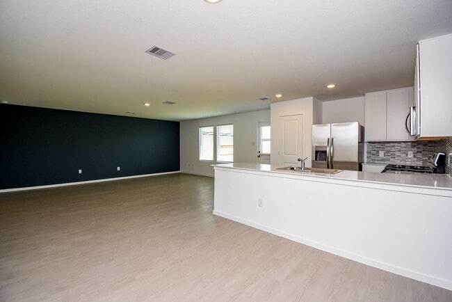 Building Photo - 6850 Flowering Ginger Ln