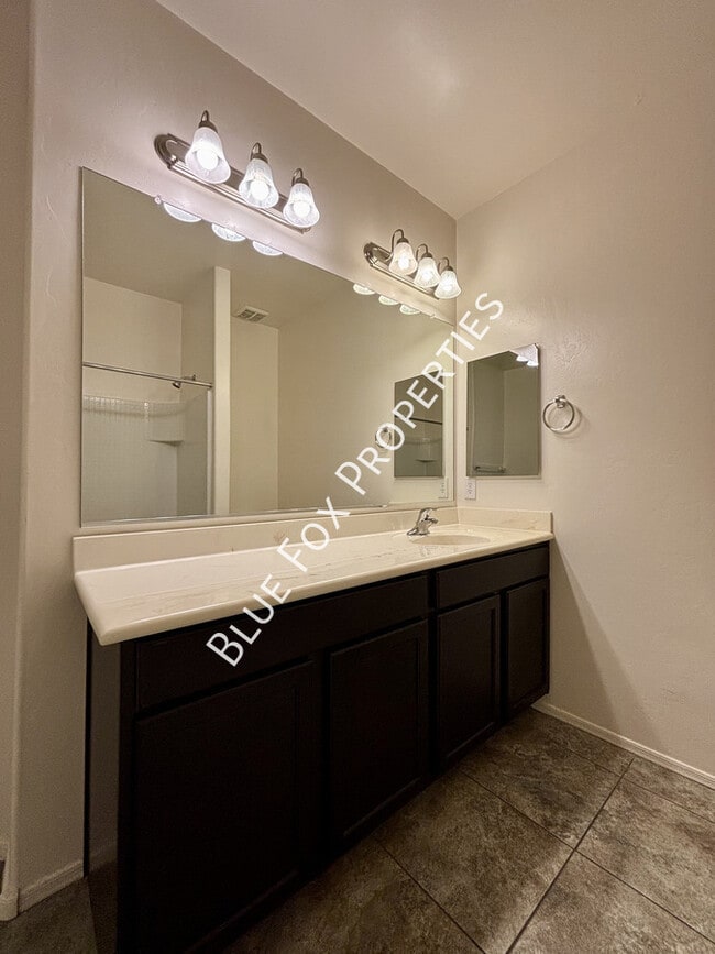 Building Photo - 9906 N Niobrara Way
