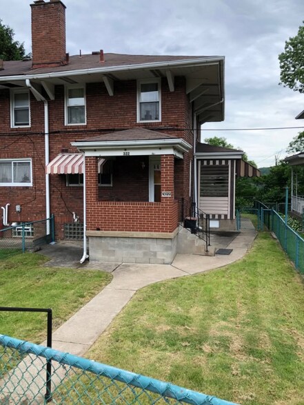 Building Photo - 322 New York Ave