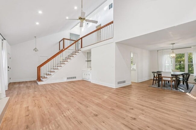 Building Photo - 10630 Timberstone Rd