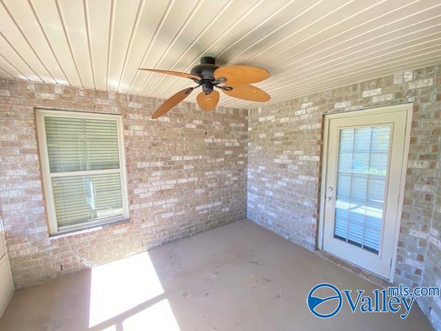 Building Photo - 109 Oak Shade Dr