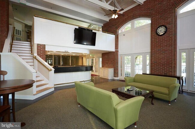Building Photo - 5700 Chapman Mill Dr