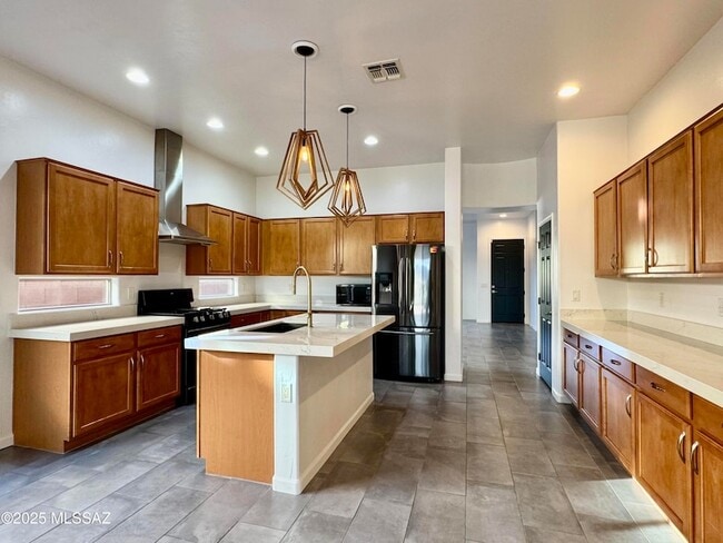 Building Photo - 13743 N High Mountain View Pl