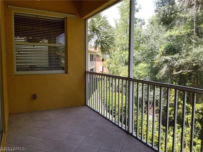 Building Photo - 12199 Lucca St